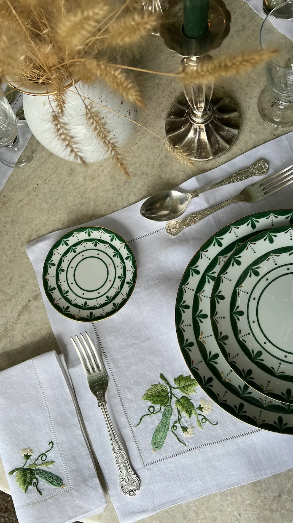 Molecot Dinnerware|Alhambra Green Dinner Plate