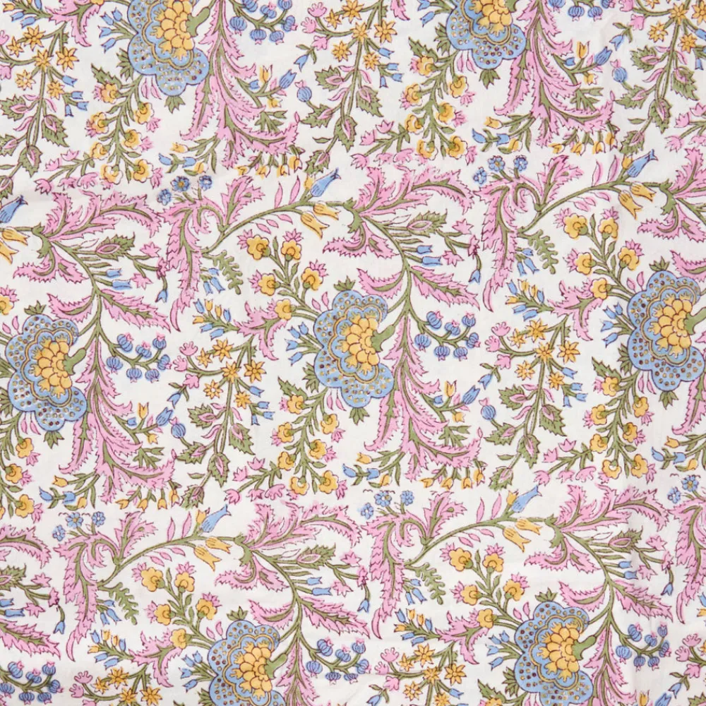 Mrs. Alice Place Settings & Linens|Amelie Tablecloth