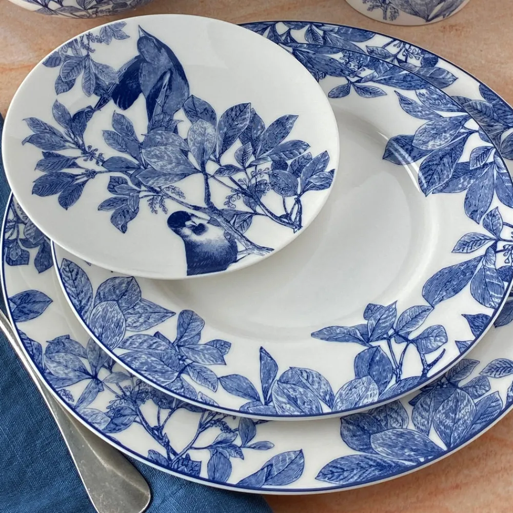 Caskata Dinnerware|Arbor Rimmed Dinner Plate Blue