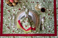 Couleur Nature Place Settings & Linens|Baies de houx Mats in Red & Green, Set of 6