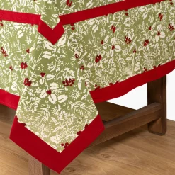 Couleur Nature Place Settings & Linens|Baies de houx Tablecloth in Red & Green