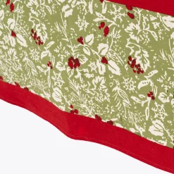 Couleur Nature Place Settings & Linens|Baies de houx Tablecloth in Red & Green