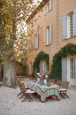 Couleur Nature Place Settings & Linens|Baies de houx Tablecloth in Red & Green
