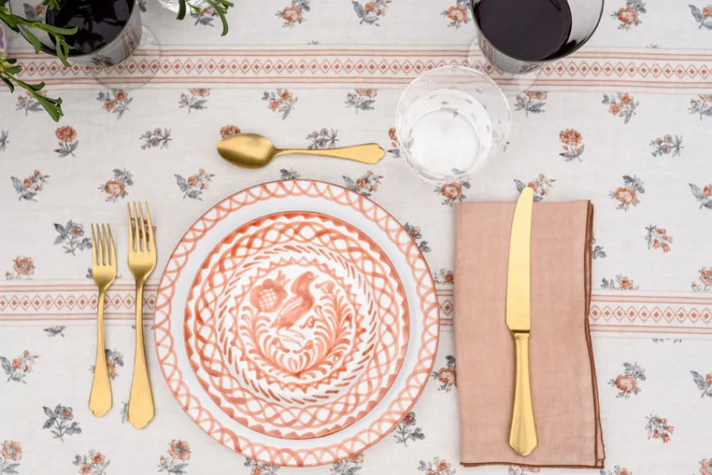 Pomelo Casa Dinnerware|Casa Coral Salad Plate with Traditional Designs