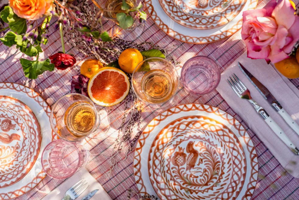 Pomelo Casa Dinnerware|Casa Coral Salad Plate with Traditional Designs