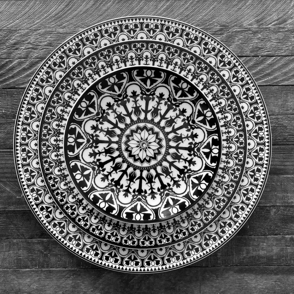 Caskata Dinnerware|Casablanca Rimmed Dinner Plate Black