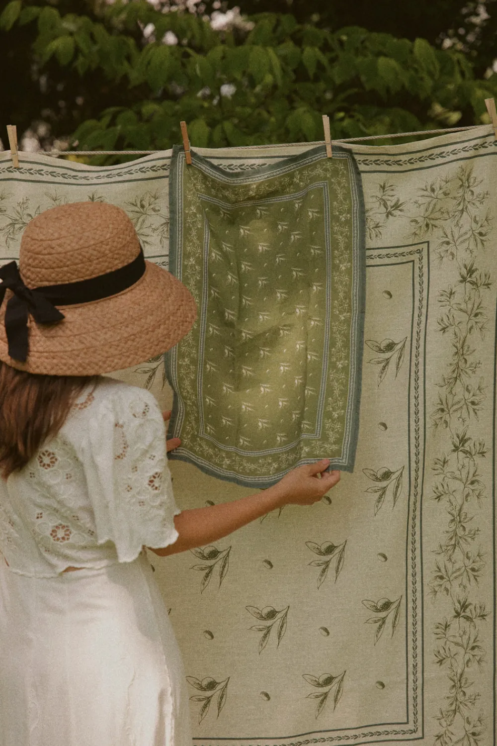 Cucina Cipoletti Place Settings & Linens|Cipoletti x Nadia Co. Fine Italian Linen Hand Towel