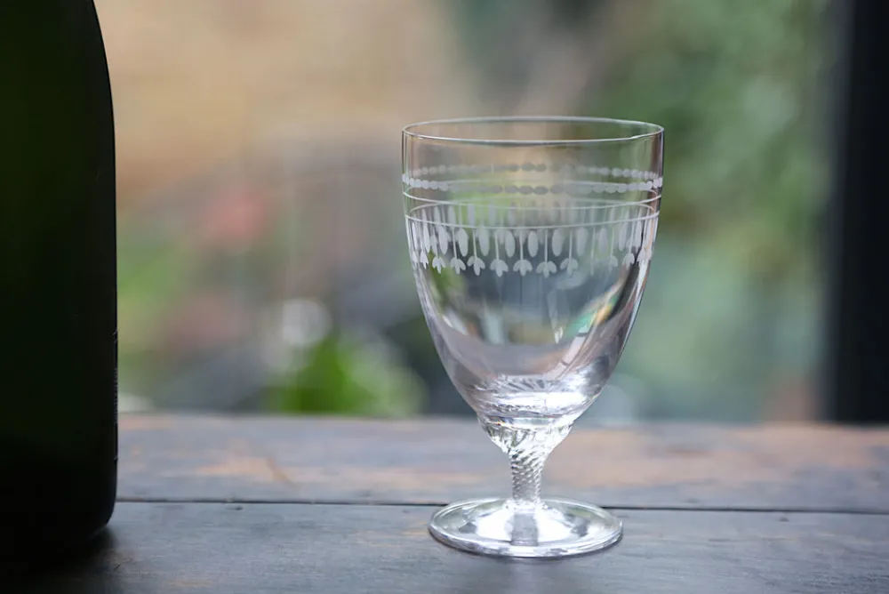 The Vintage List Glassware|Crystal Bistro Glasses with Ovals Design, Set of Six