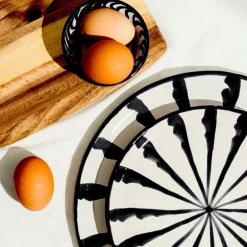 Pomelo Casa Dinnerware|Dinner Plate With Candy Cane Stripes