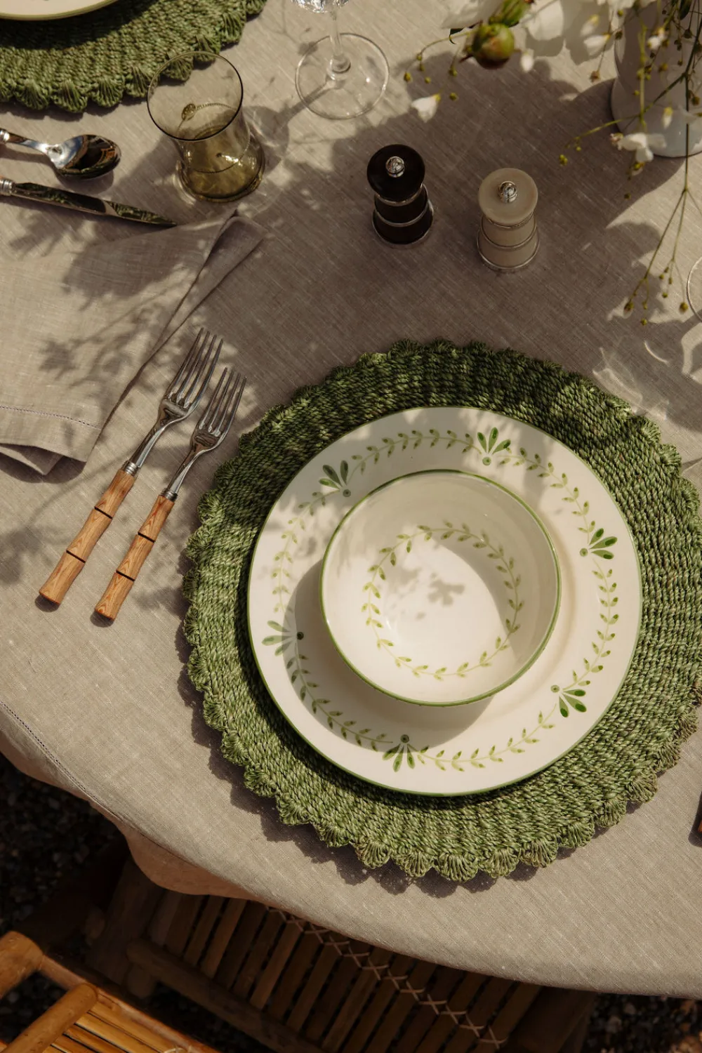 Rebecca Udall Dinnerware|Elouise Dinner Plate in Green, Set of 6
