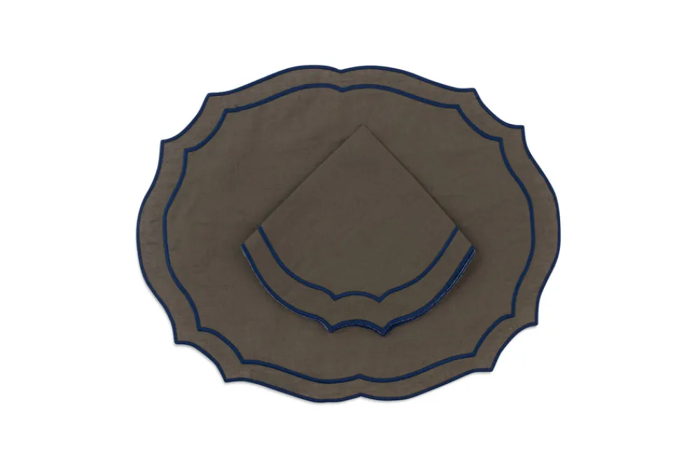 Loulou La Dune Place Settings & Linens|Emma Linen Napkin in Forest Green with Navy Embroidery