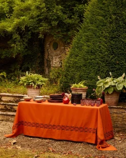 Cabana Glassware|Engraved Oak Leaf Water Tumbler in Burgundy