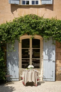 Caravan Place Settings & Linens|Eze 60x60 Tablecloth in Ivory & Red