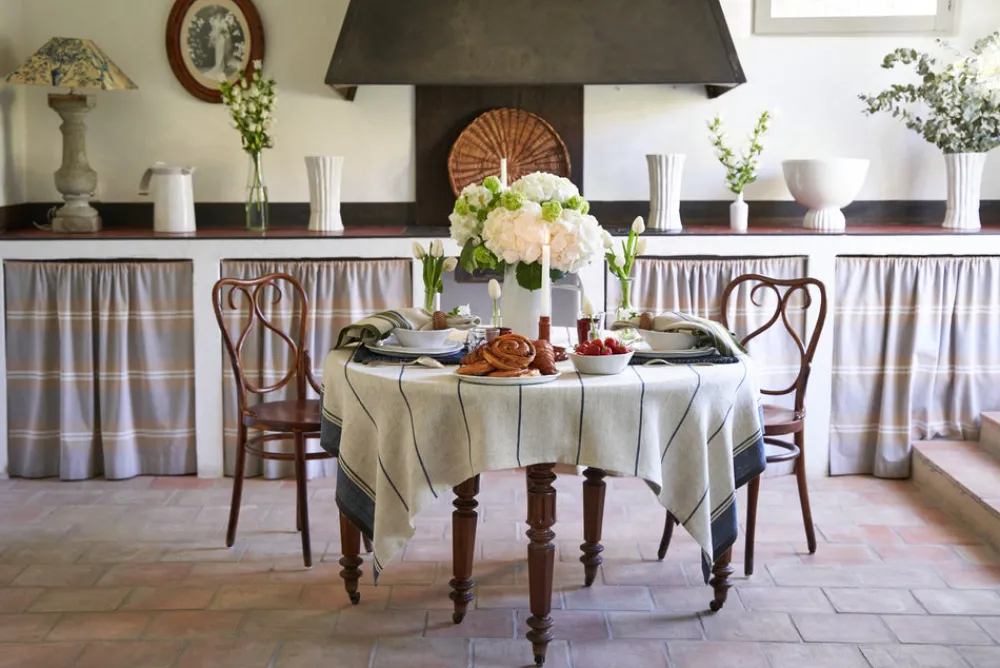 Caravan Place Settings & Linens|Eze 60x60 Tablecloth in Ivory & Blue