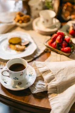 Nadia & Co Place Settings & Linens|Farfalla Serviettes