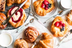 Jean Dubost Laguiole Flatware|Flatware Set in Pastel 2c, Set of 12