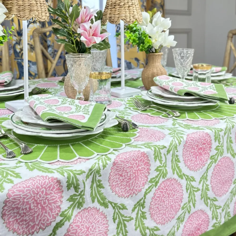 Flying Sheep Country Place Settings & Linens|Flowers & Vines Tablecloth in Pink and Green