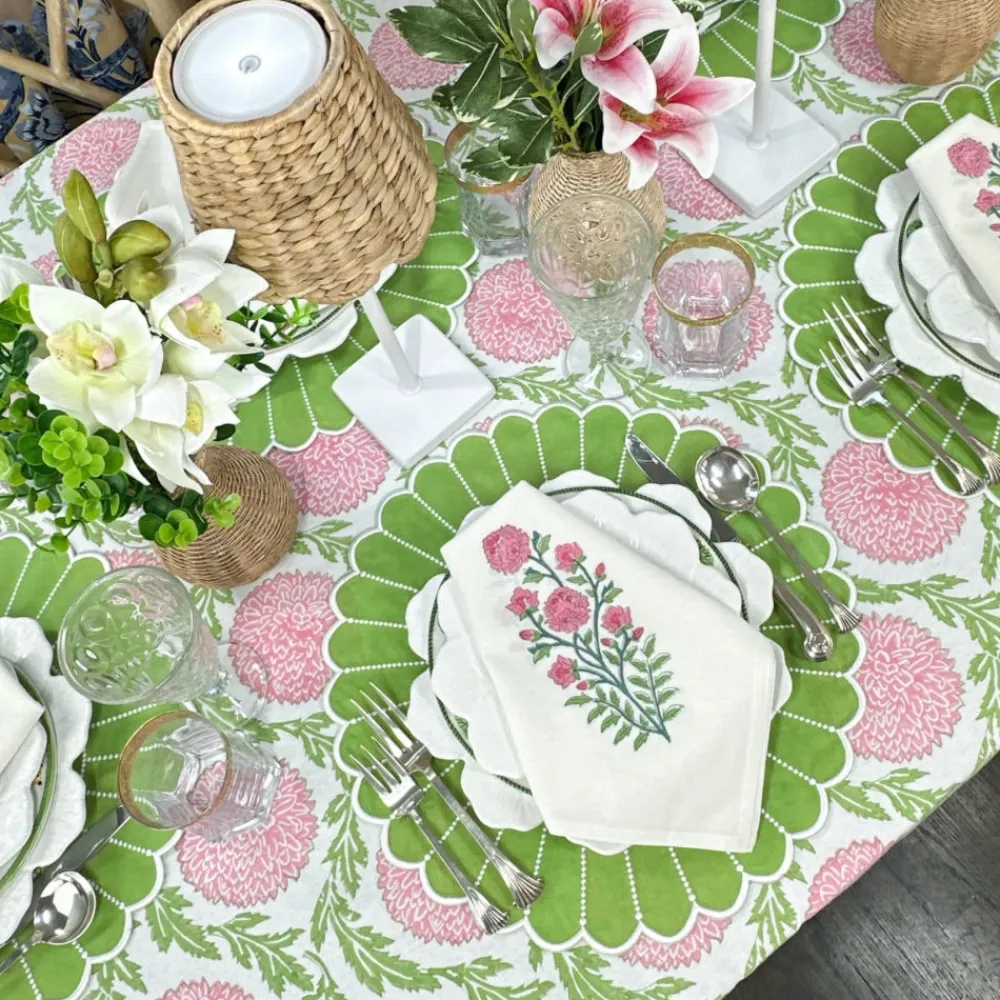 Flying Sheep Country Place Settings & Linens|Flowers & Vines Tablecloth in Pink and Green