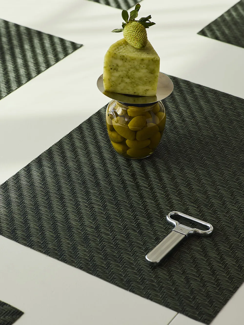 Chilewich Place Settings & Linens|Foxtail Rectangular Placemat in Thyme