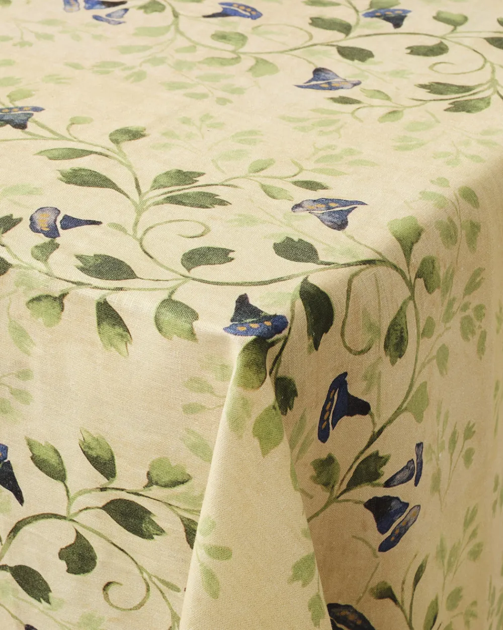 Cabana Place Settings & Linens|Giacomo Tablecloth