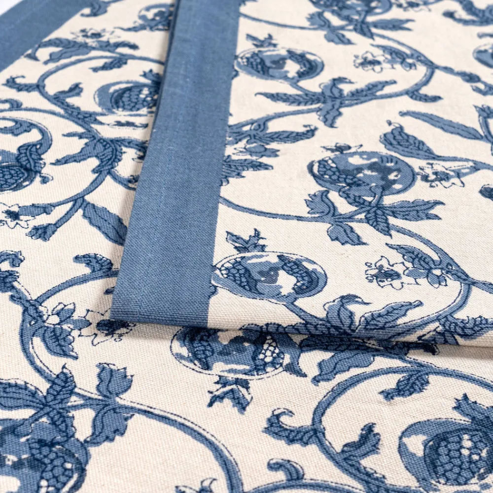 Couleur Nature Place Settings & Linens|Granada Runner Cornflower Blue