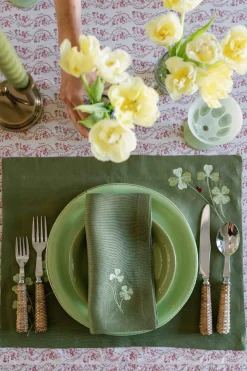 TriChi Design Place Settings & Linens|Green Four Leaf Clover Napkin, Set of 2