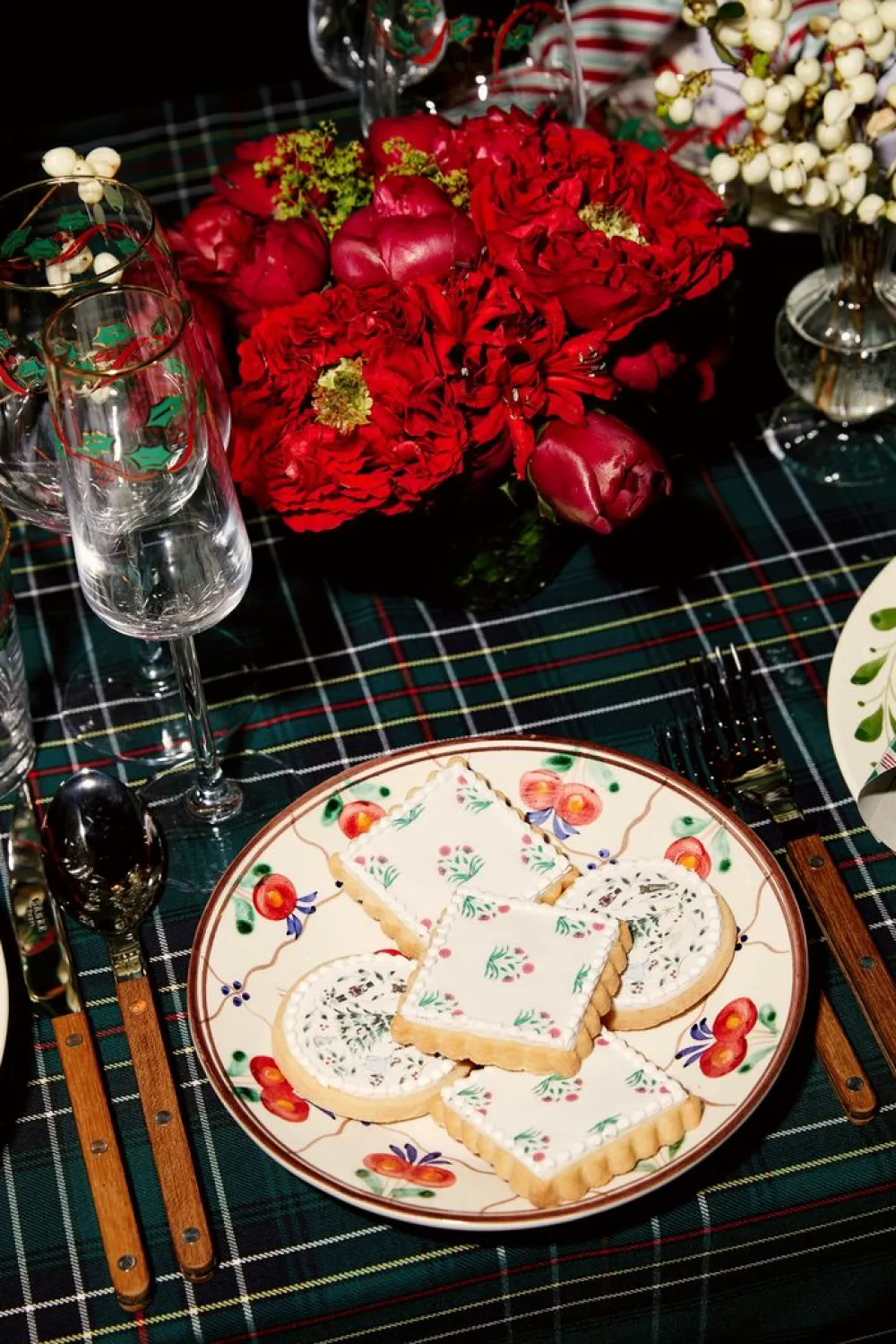 TriChi Design Place Settings & Linens|Green Tartan Tablecloth