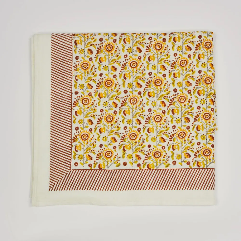 Maison Margaux Place Settings & Linens|Hazel Tablecloth