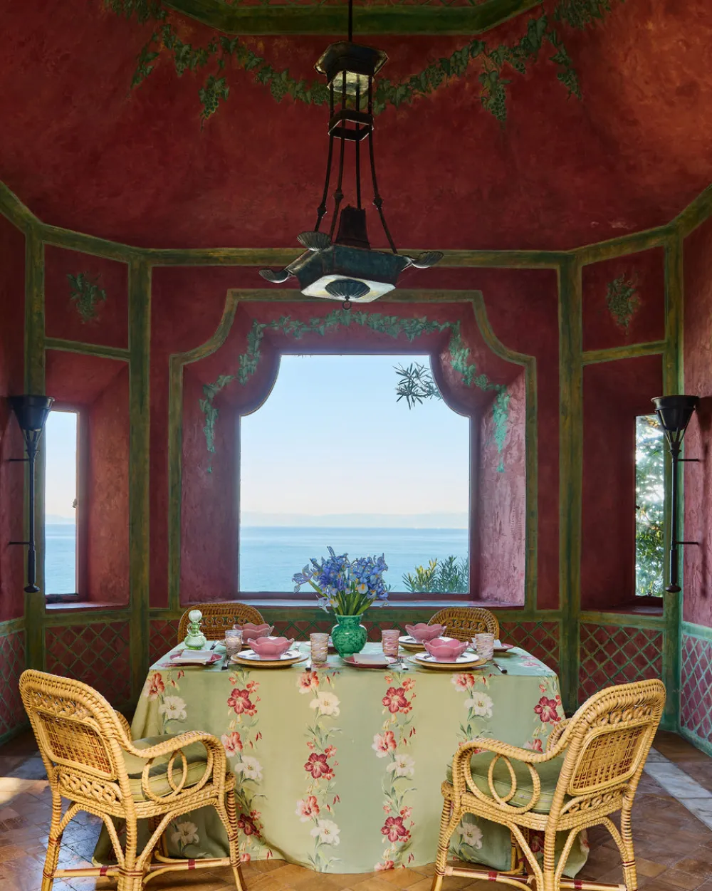 Cabana Place Settings & Linens|Hibiscus Sage Tablecloth