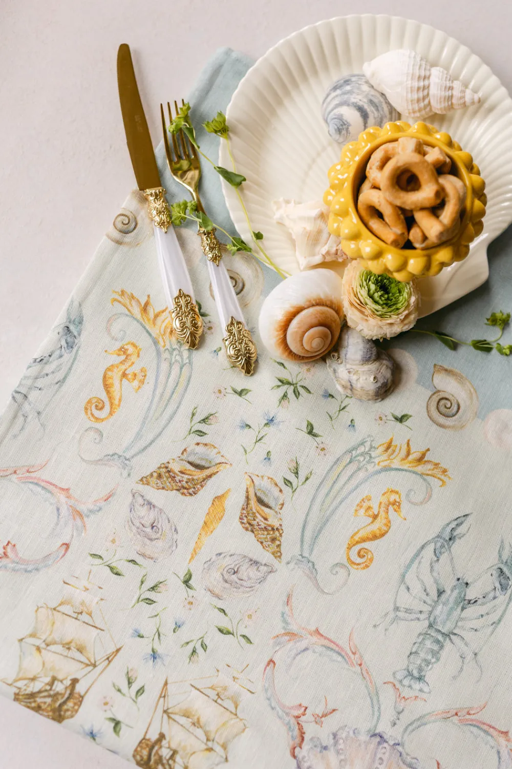 Nadia & Co Place Settings & Linens|Isola Tablecloth