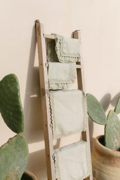 Nadia & Co Place Settings & Linens|Jardin Serviettes