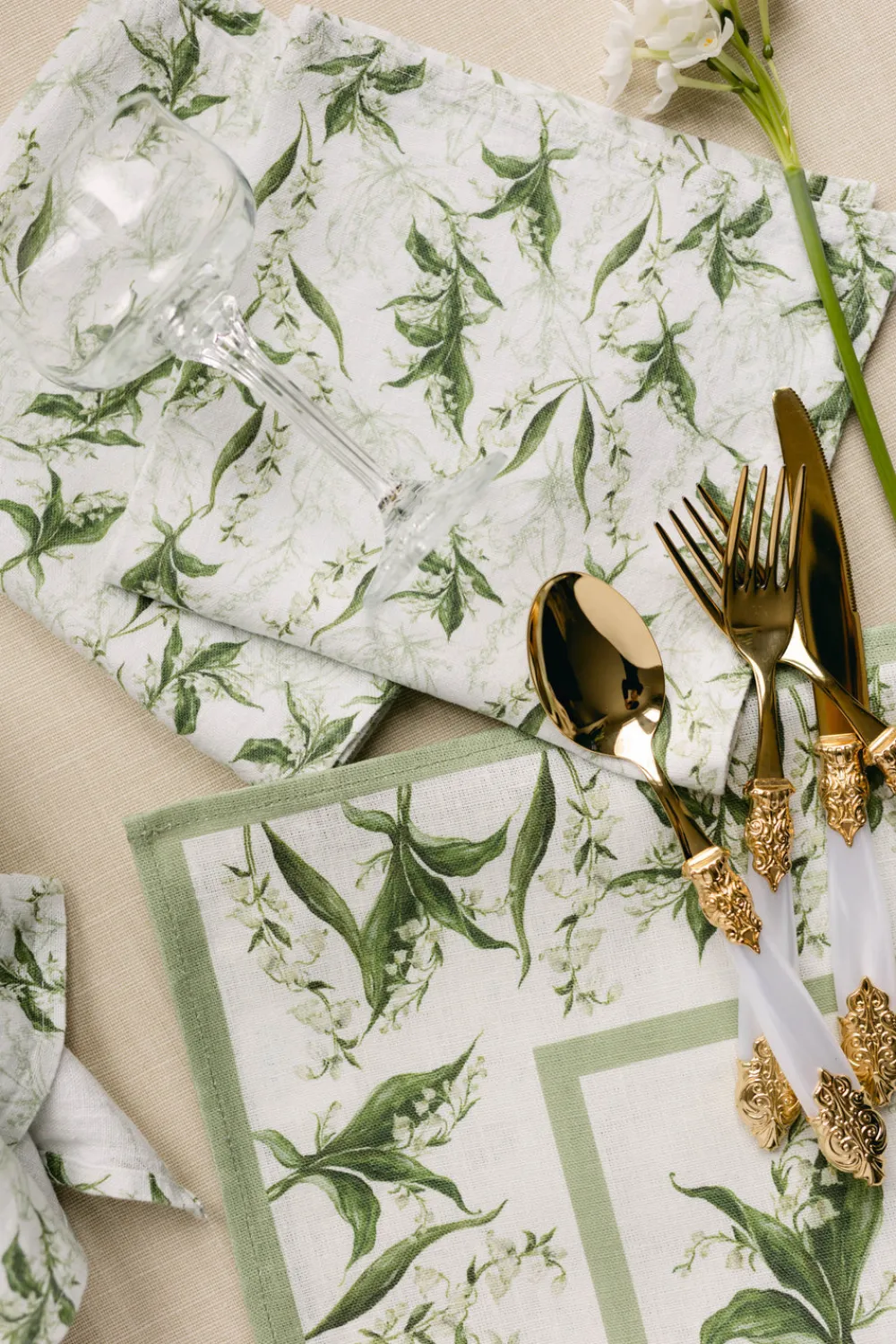 Nadia & Co Place Settings & Linens|Lily of the Valley Serviettes