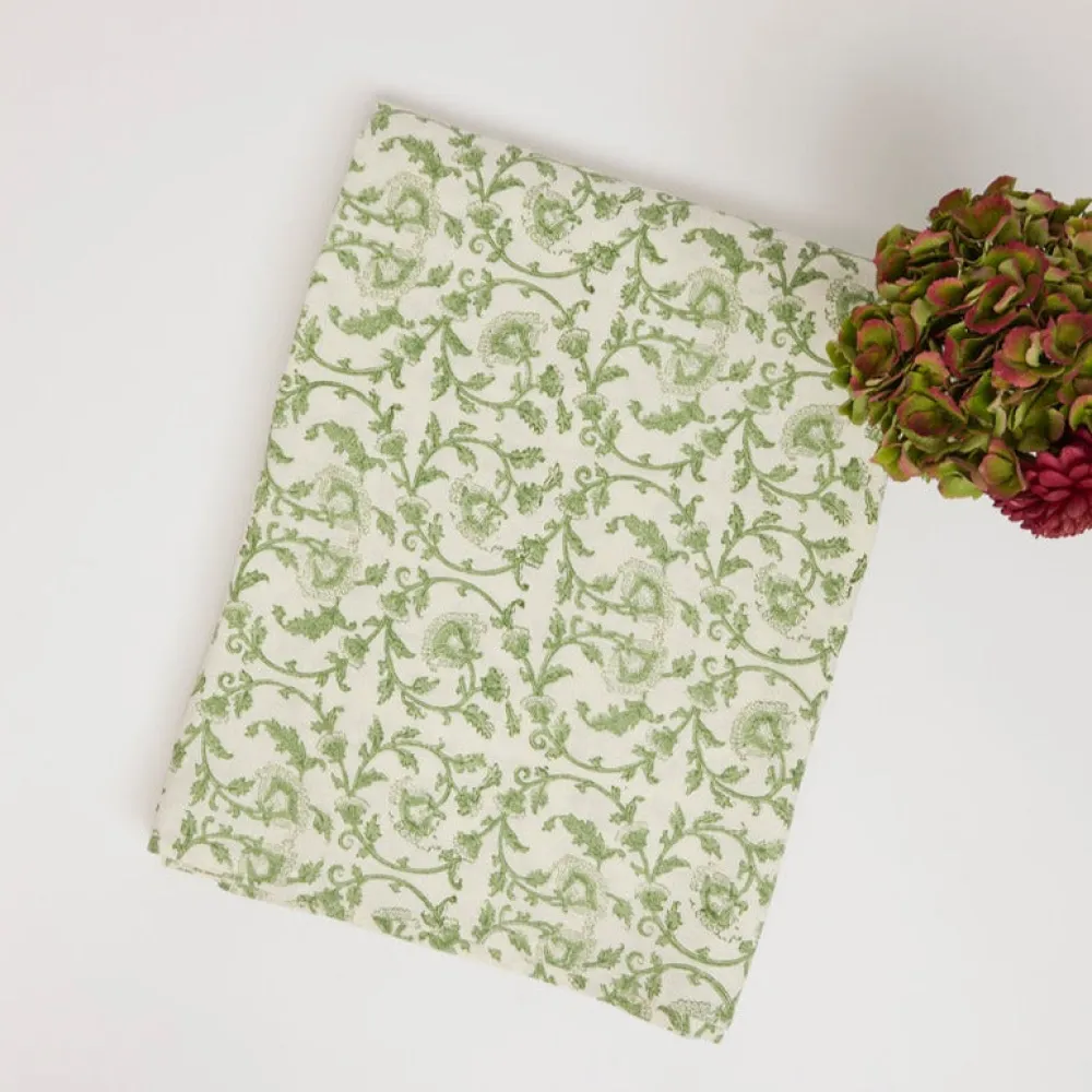Maison Margaux Place Settings & Linens|Lola Green Vine Tablecloth