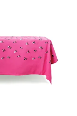 Esencial Hogar Place Settings & Linens|Manzanilla Rectangular Tablecloth in Bougainvillea