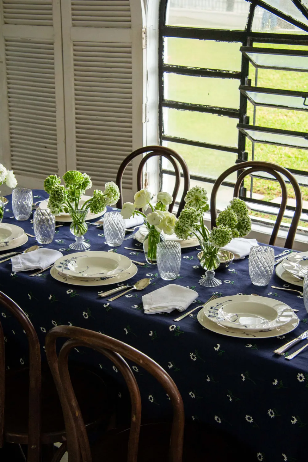 Esencial Hogar Place Settings & Linens|Manzanilla Rectangular Tablecloth in Navy