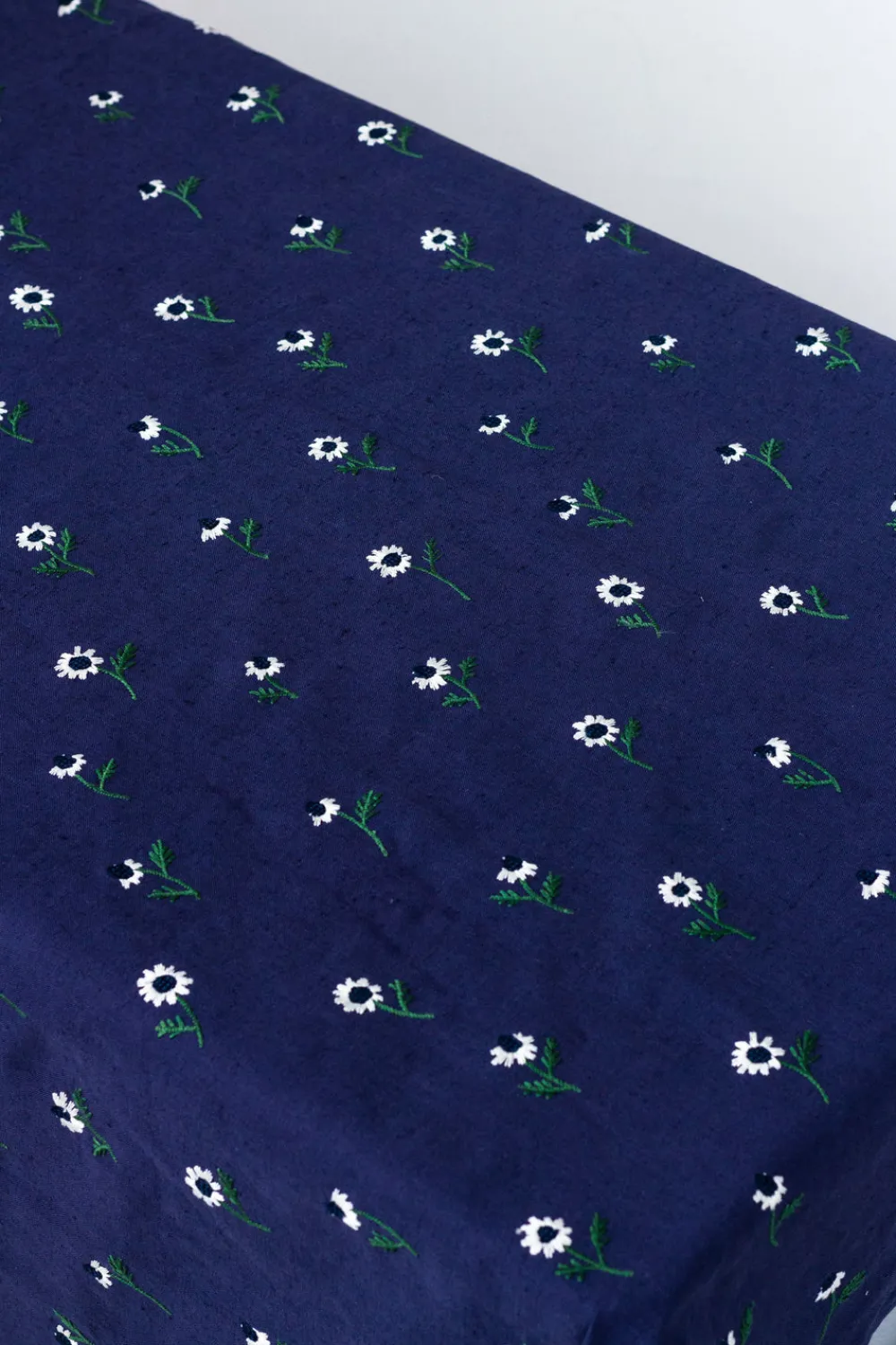 Esencial Hogar Place Settings & Linens|Manzanilla Rectangular Tablecloth in Navy