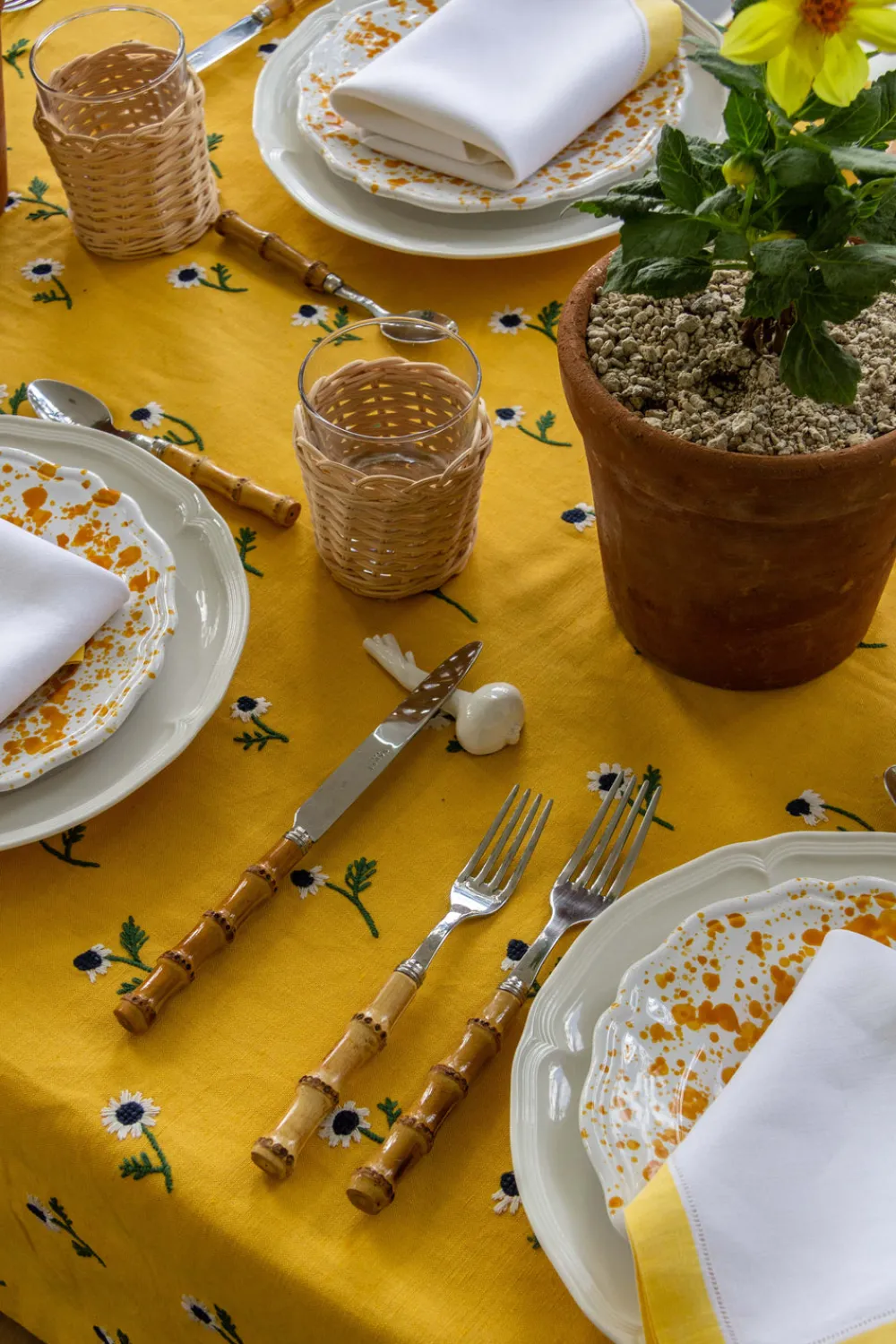 Esencial Hogar Place Settings & Linens|Manzanilla Rectangular Tablecloth in Mustard