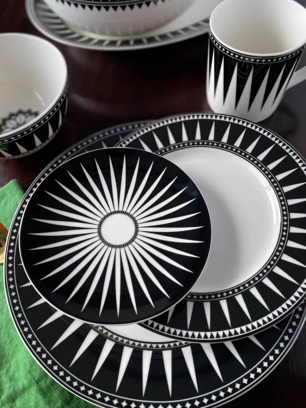 Caskata Dinnerware|Marrakech Canapes Plates Boxed, Set of 4