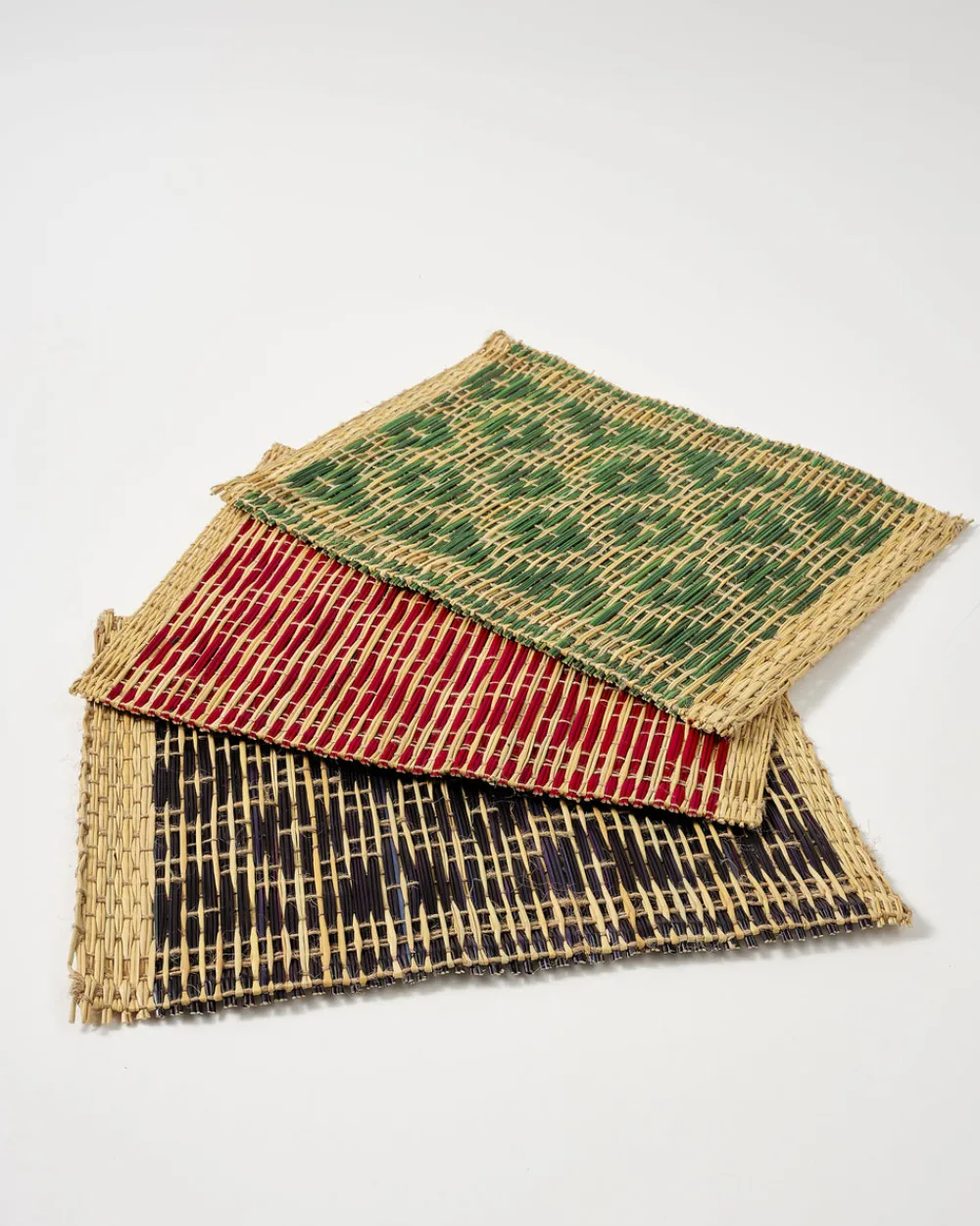 Cabana Place Settings & Linens|Moroccan Placemat in Black