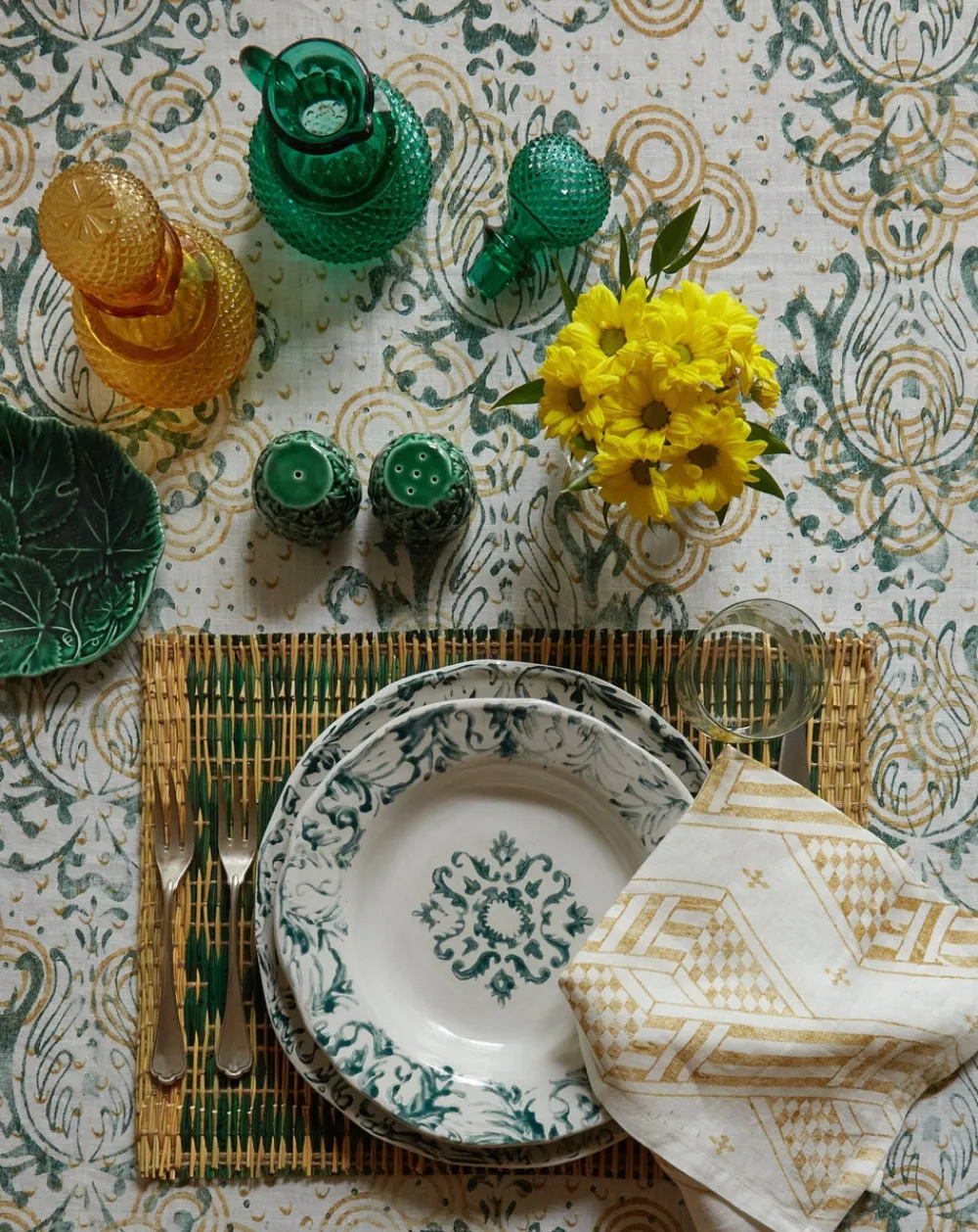 Cabana Place Settings & Linens|Moroccan Placemat in Green