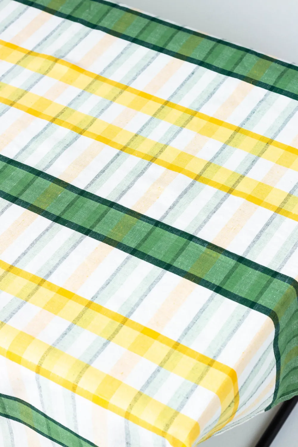 Esencial Hogar Place Settings & Linens|Multicolor Plaid Rectangular Tablecloth