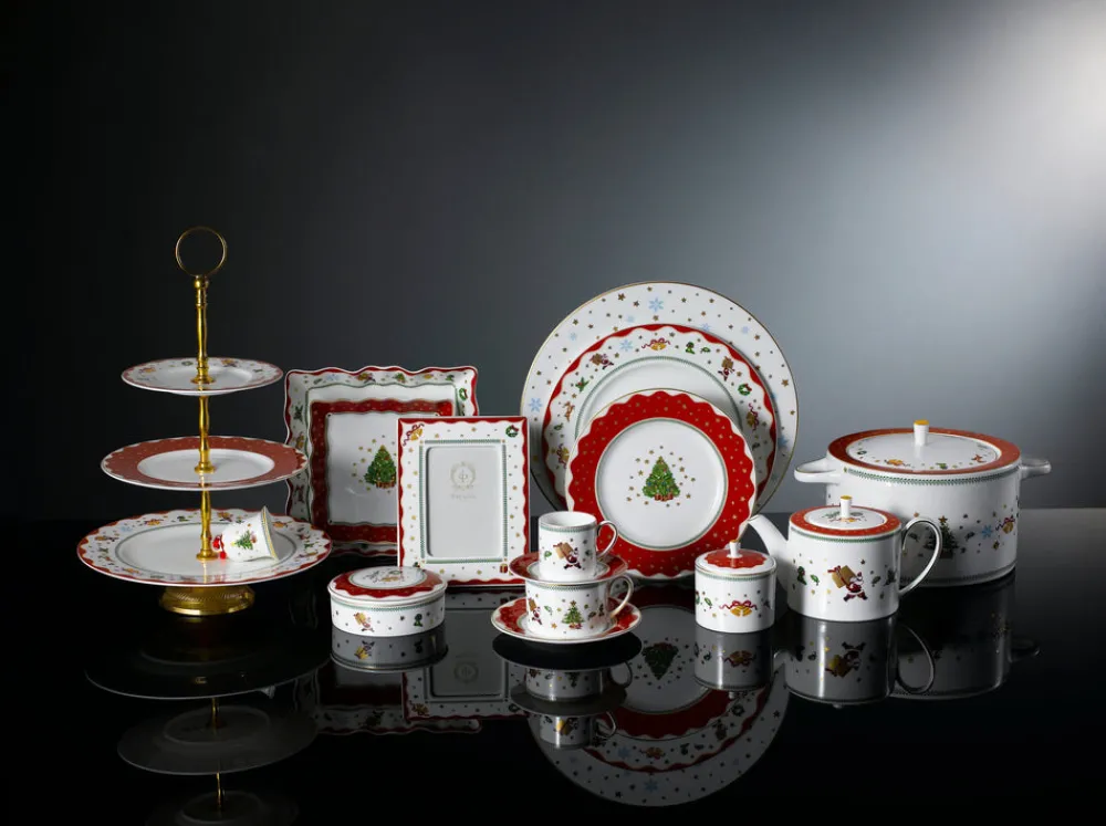 Prouna Dinnerware|My Noel Covered Vegetable Bowl / Soup Tureen