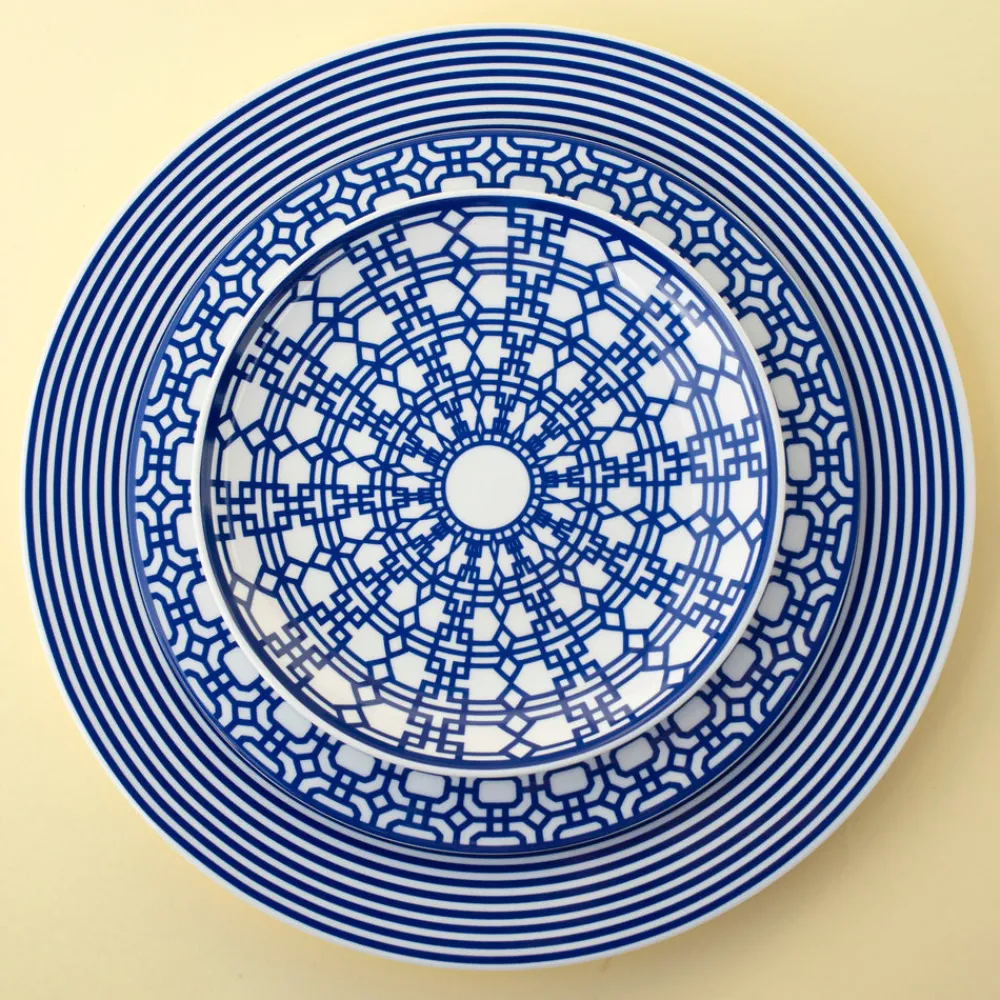 Caskata Dinnerware|Newport Racing Stripe Rimmed Dinner Plate