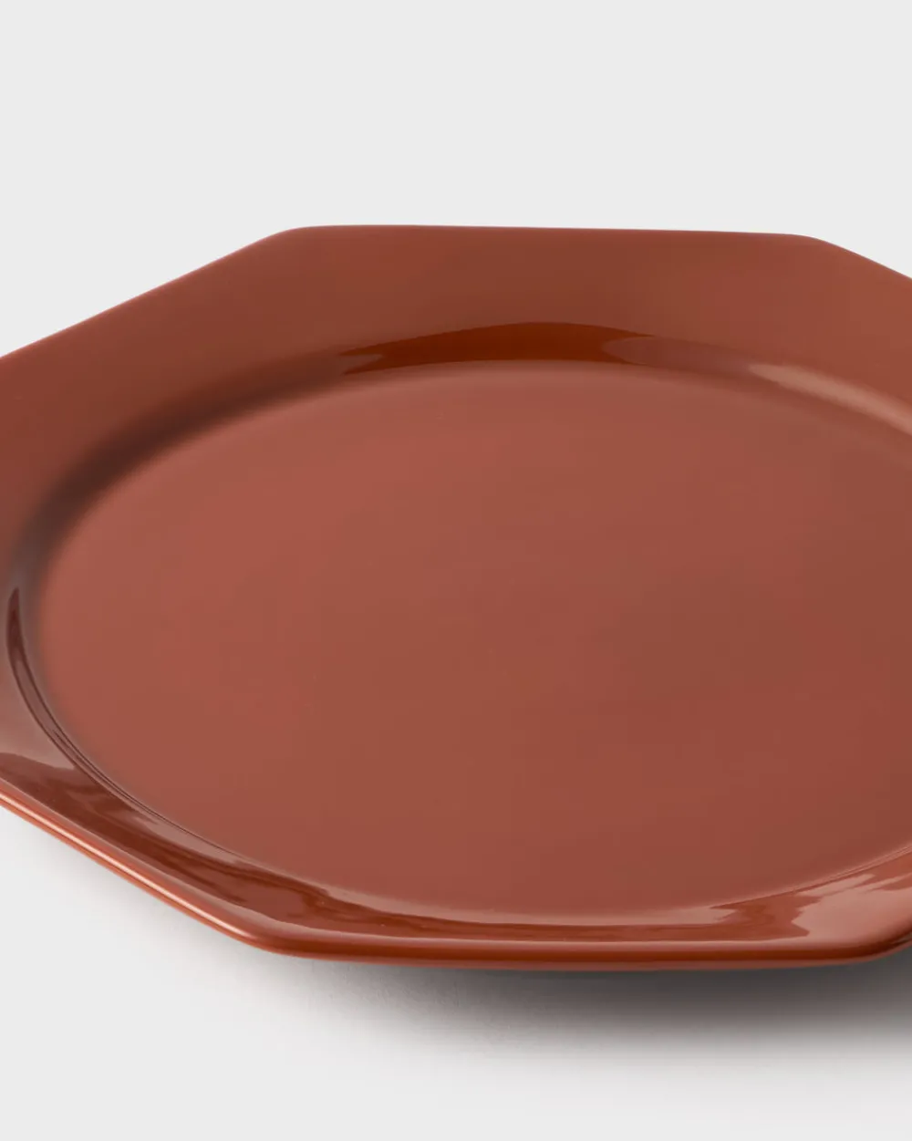 Cabana Dinnerware|Octagonal Dinner Plate in Burgundy