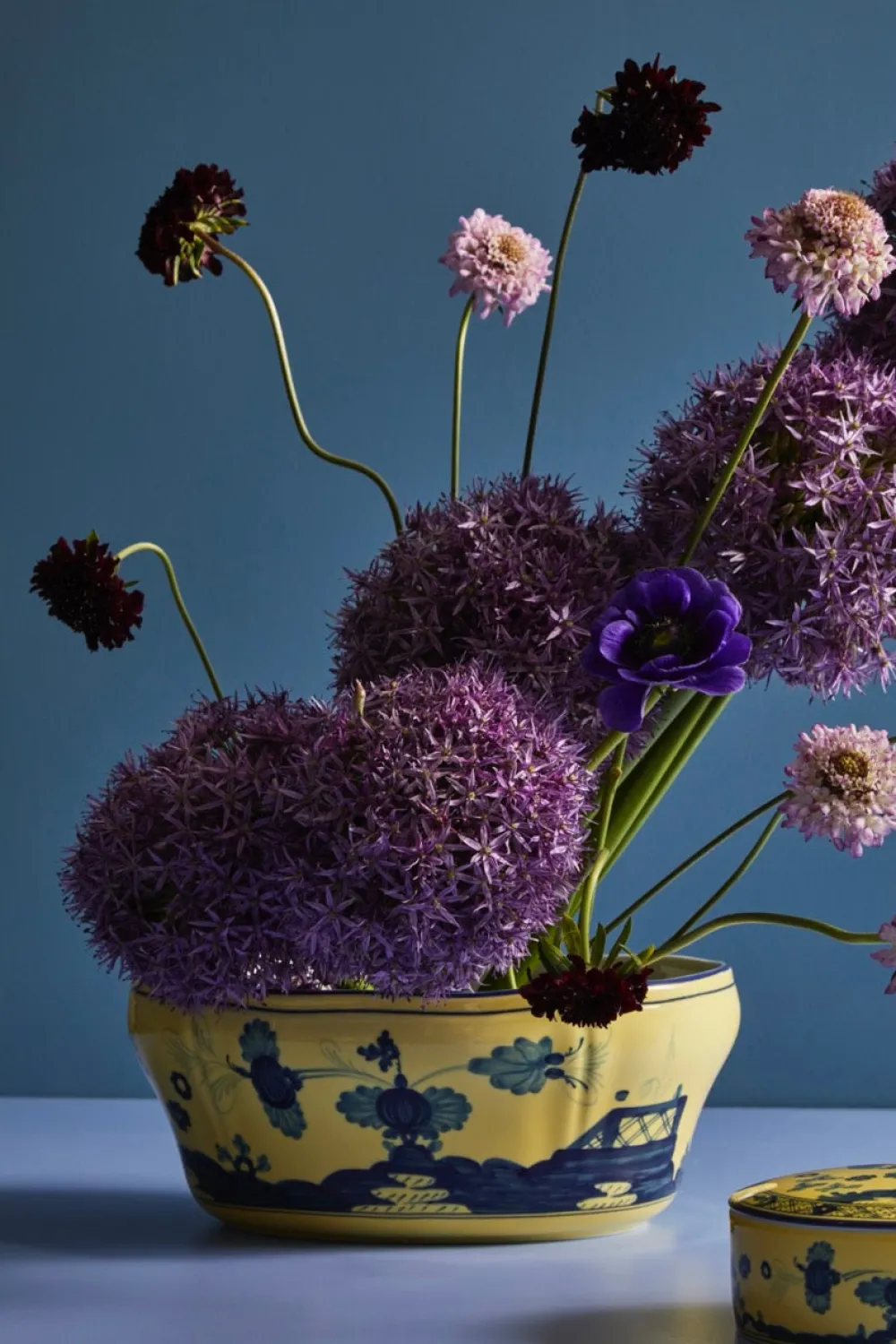 Ginori 1735 Dinnerware|Oriente Italiano Oval Tureen With Cover in Pervinca