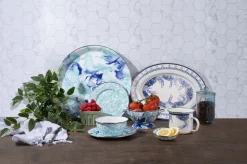 Golden Rabbit Dinnerware|Oval Platter in Blue Crab