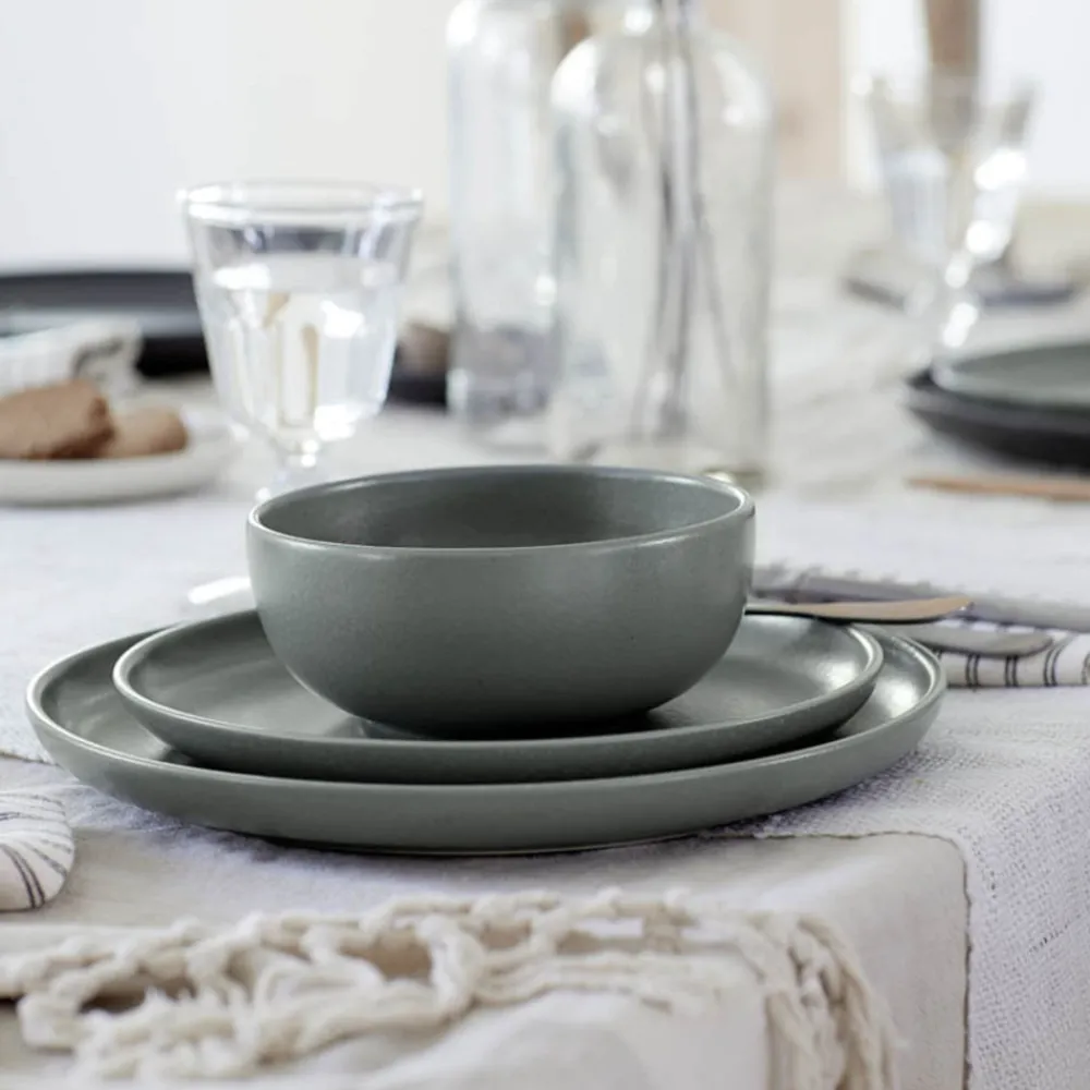 Costa Nova Dinnerware|Pacifica Collection Oval Platter in Artichoke