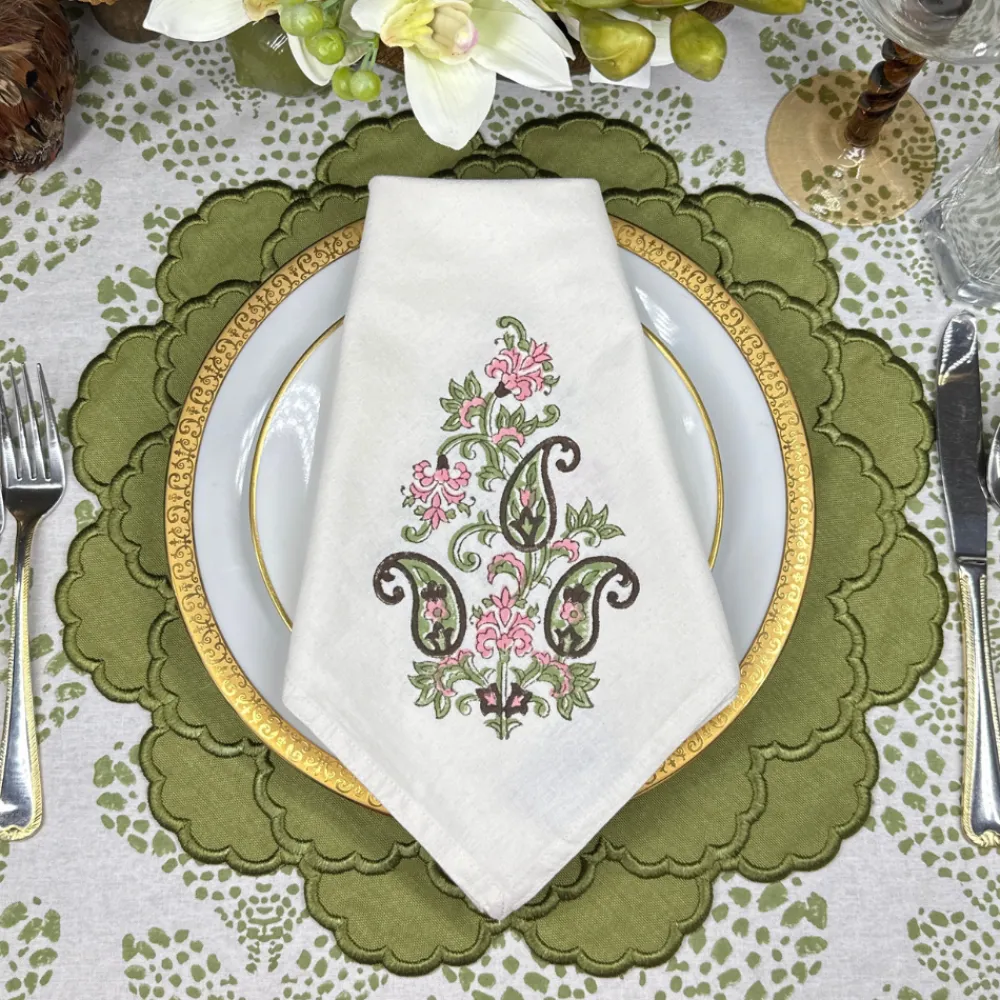 Flying Sheep Country Place Settings & Linens|Paisley Motif Napkins, Set of 4