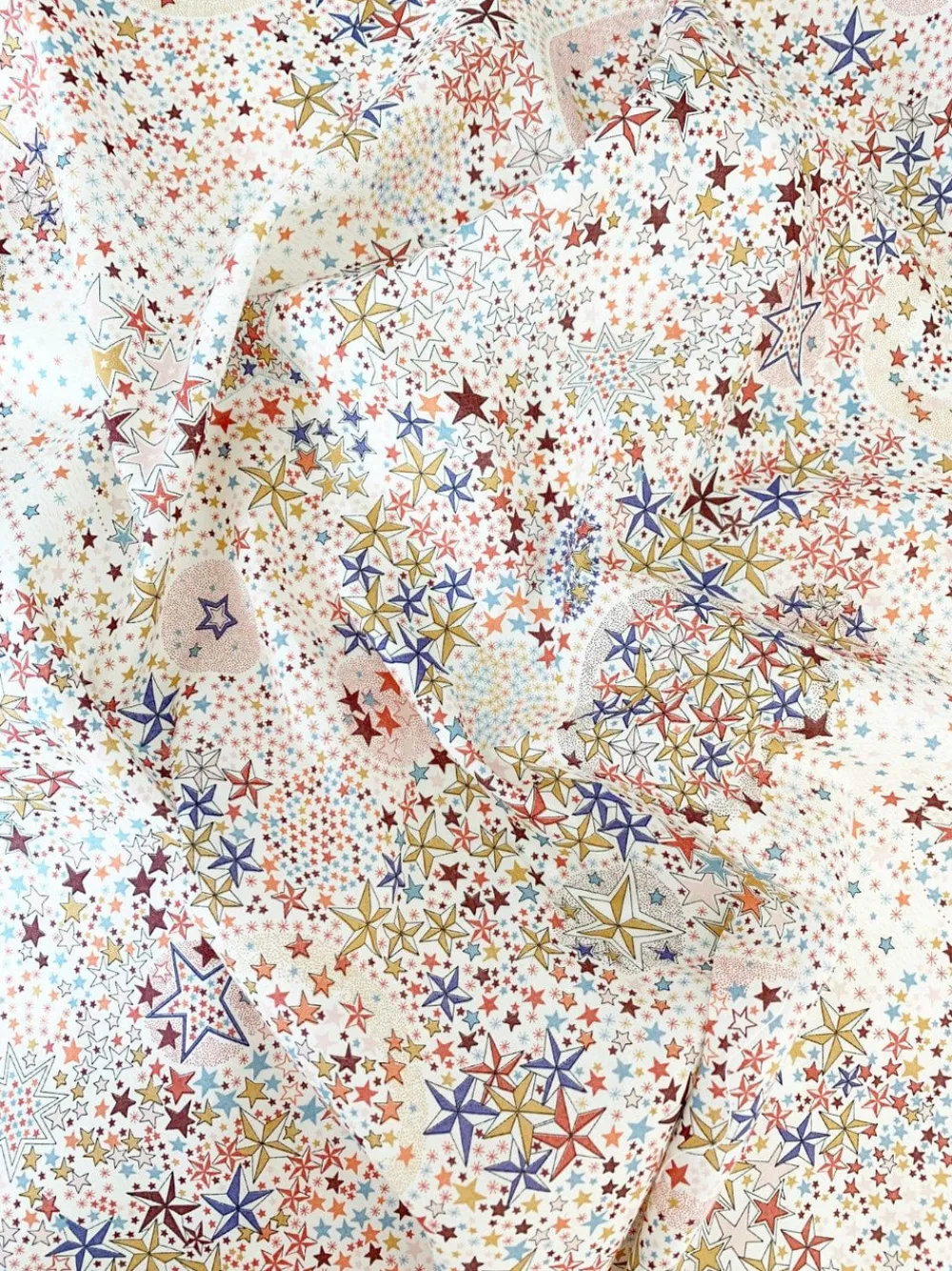 Coco & Wolf Place Settings & Linens|Reversible Scalloped Placemat Made With Liberty Fabric in Mitsi Valeria & Adelajda