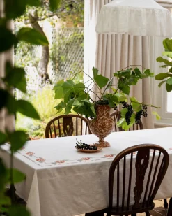 Sharland England Place Settings & Linens|Rose Tapestry Tablecloth